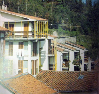 CASA EN LA PLAZA